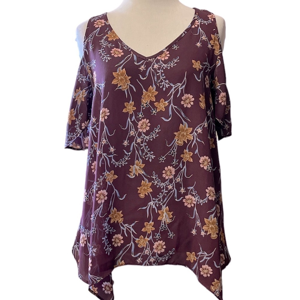 Pink rose brands, floral, print, cold shoulder, top with flowy sleeves
